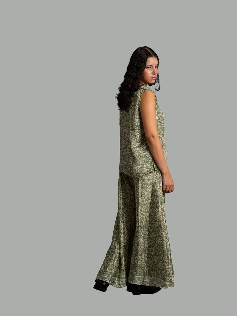 Completo Top smanicato e pantalone verde - Cochin