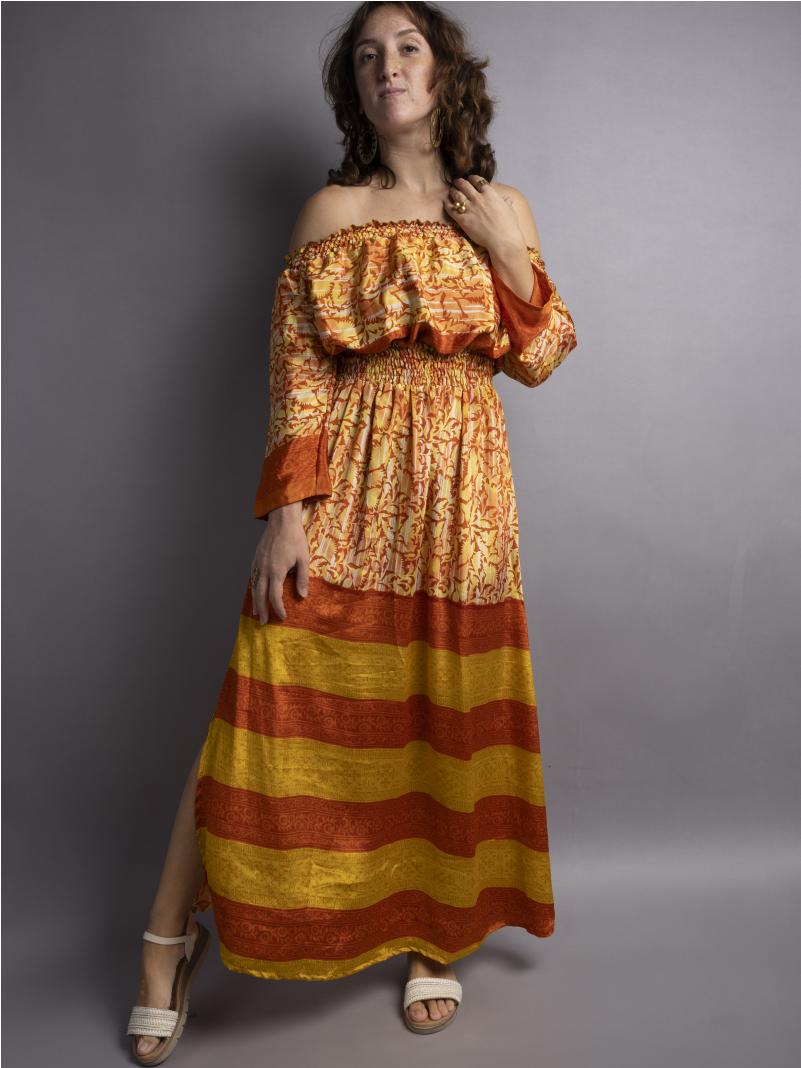 Abito Lungo Etnico con Scollo a Barca arancione – Radha