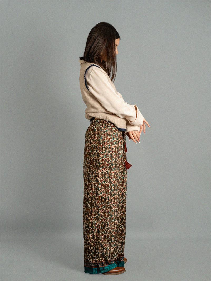 Pantalone SM fondo bianco - Gurgaon