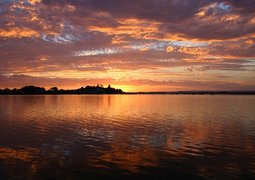 12019-lake-71208_640