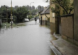 14832459840_a13b0e57fa_c