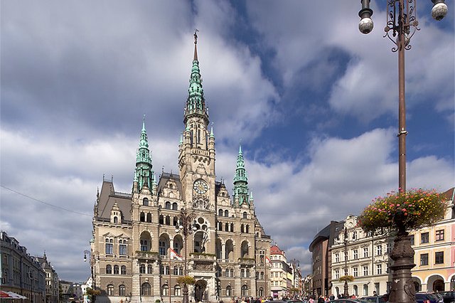 264832821_574a6dfc6b_z