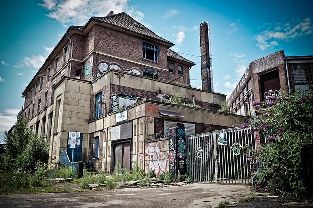 652234-lost-places-1510577_640