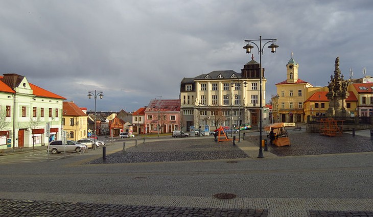 Kladno,_náměstí_starosty_Pavla,_mariánské_sousoší