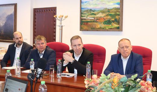 Elektrifikace Šluknovského výběžku je zase o krok blíže, zaznělo na Energetické komisi