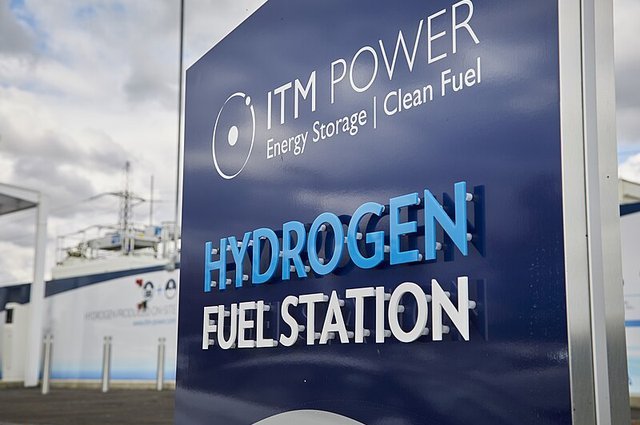 Hydrogen_Fuel_Station_Sign_eeTZRJB.2e16d0ba.fill-640x425