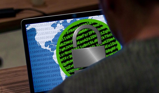 Kyberbezpečnost: Je mnohem jednodušší útočit zevnitř než zvenku