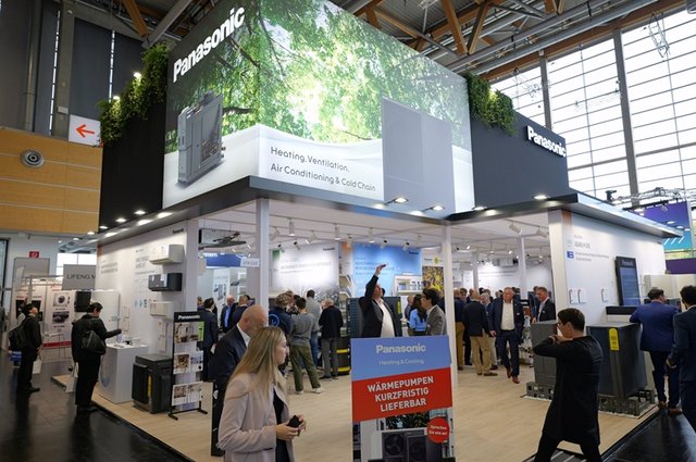 Panasonic_představil_tepelná_čerpadla_Aquarea_N_na_prestižním_veletrhu_Chillventa