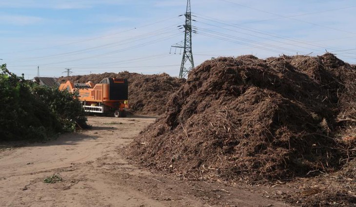 Praha: Kompostárna ve Slivenci již zpracovala přes 5 200 tun rostlinného bioodpadu
