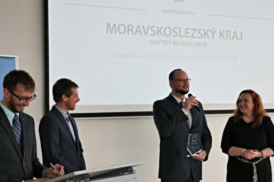 Za robota Karla má Moravskoslezský kraj titul Chytrý region 2019