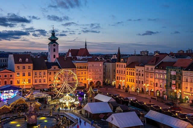 christmas-market-6849578_640