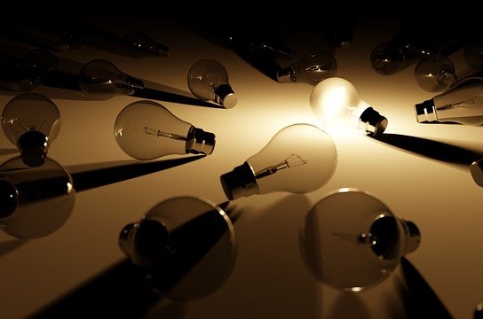 colin00b-light-2156209_640