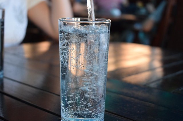 explorerbob-bottle-2582012_640