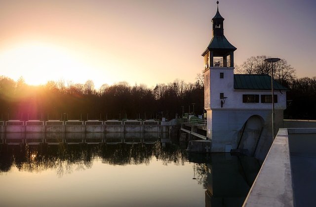 fietzfotos-lake-4098525_640