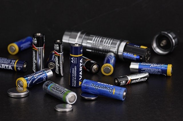 fotoblend-battery-4800010_640