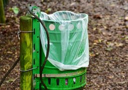 garbage-can-2559457_640