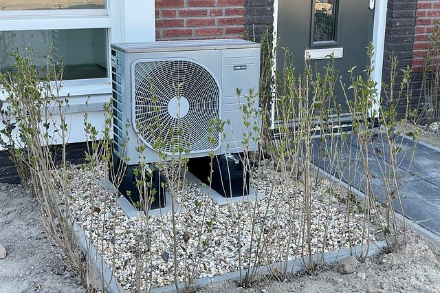 harmvdb-heat-pump-6209793_640