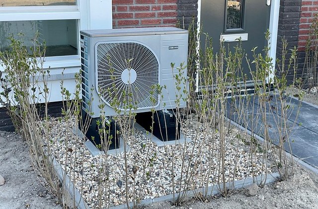 harmvdb-heat-pump-6209793_640