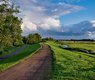 helgaka-path-6514885_640
