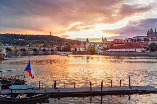 iankelsall1-prague-2969060_640