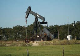 industry-3176080_640