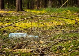 k_milkowski-garbage-5598077_640