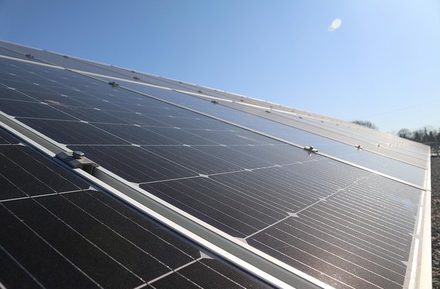 lcec-solar-5069790_640