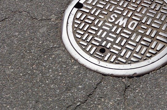 manhole-1200923_640