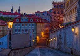 old-town-6300696_640