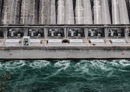 pexels-eva-bronzini-6076272