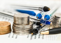 stevepb-coins-948603_640