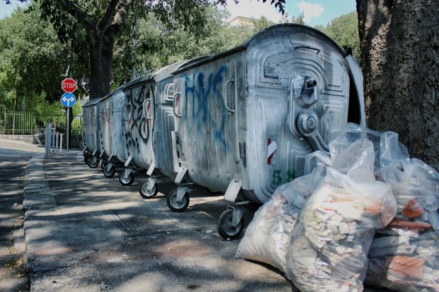 street-urban-train-transport-vehicle-dirty-813065-pxhere.com