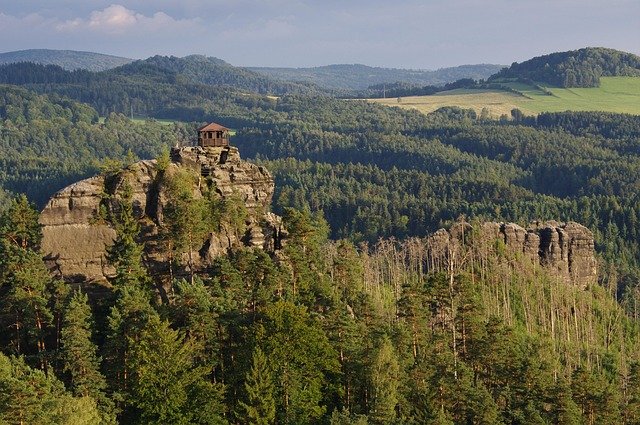 tfrdic-bohemian-switzerland-5951963_640