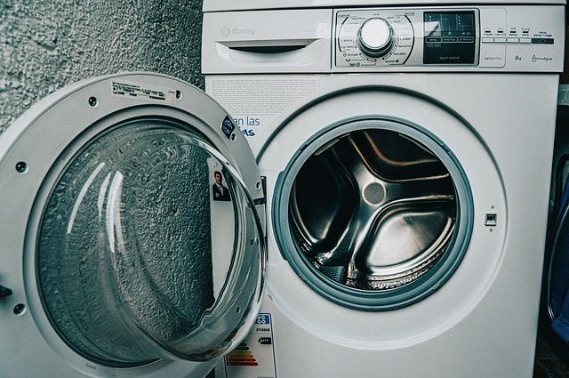 washing-machine-5423359_640