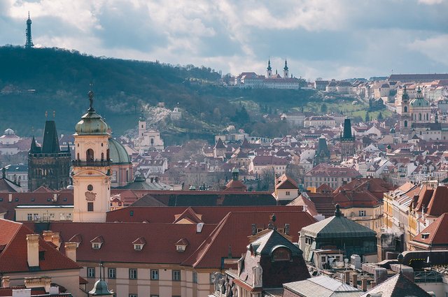 17549175986_76f3c9125b_c