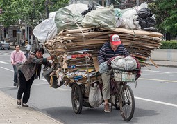 799px-Shanghai_recycling_transport_tricycle.jpg