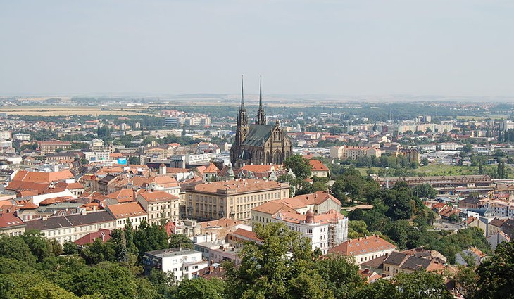 800px-Brno_View_from_Spilberk_131.jpg