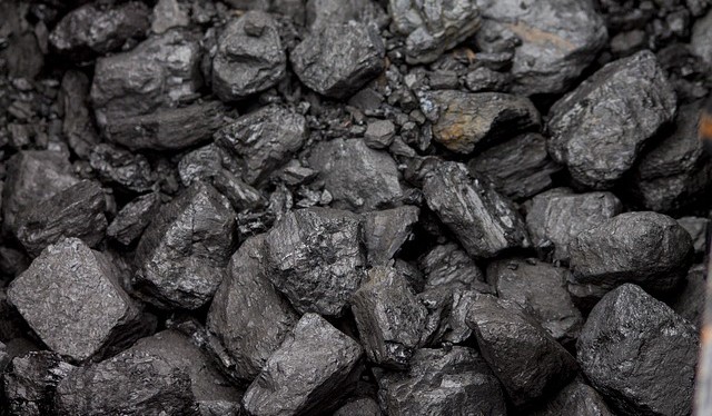 Bude konec výroby elektřiny znamenat pro uhlí konečnou? Další uplatnění může najít při výrobě kapa