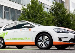 ČEZ ESCO staví Komerční bance zázemí pro elektromobilitu