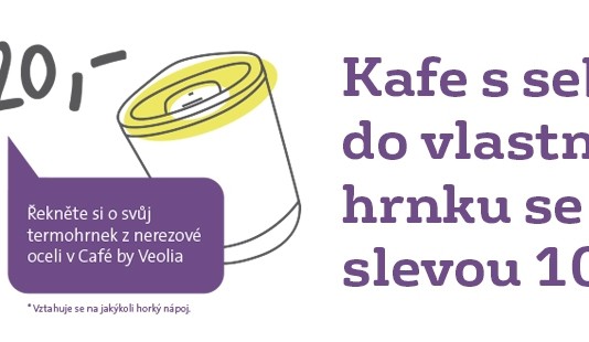 Café by Veolia bojuje s odpadem. Kávu prodává se slevou do vlastního hrnku