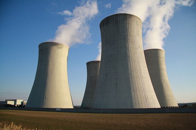 Cooling_towers_of_Dukovany_Nuclear_Power_Plant_in_Dukovany,_Třebíč_District.JPG