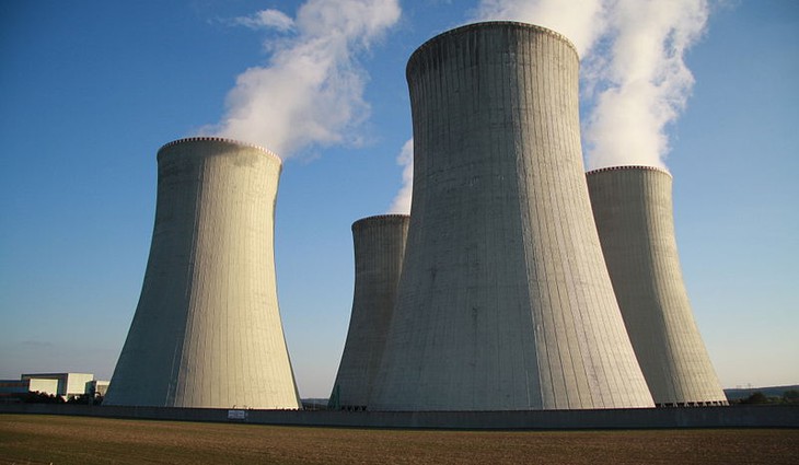 Cooling_towers_of_Dukovany_Nuclear_Power_Plant_in_Dukovany,_Třebíč_District.JPG