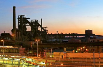 Dolní_oblast_vitkovic_-_svitani_10.12.2006