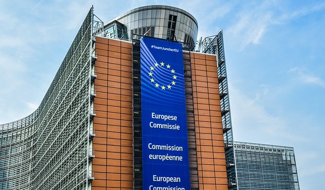 Doporučení Evropské komise o postupech posuzování shody a dozoru nad trhem v souvislosti s hrozbou