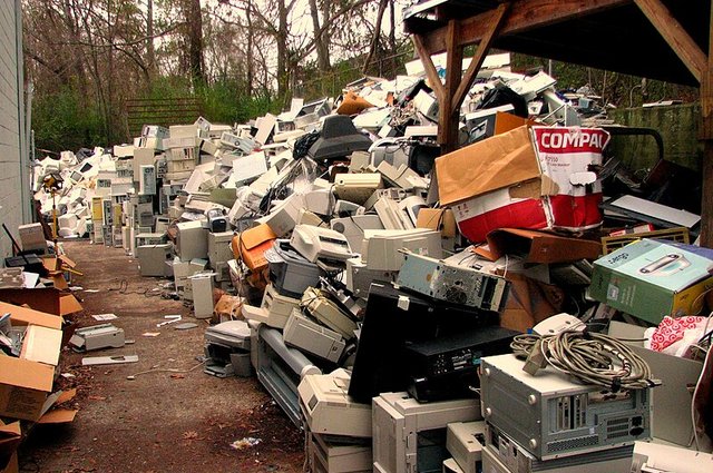 Electronic_waste