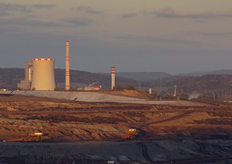Evropský parlament: Dotace uhelným elektrárnám by měly být zrušeny