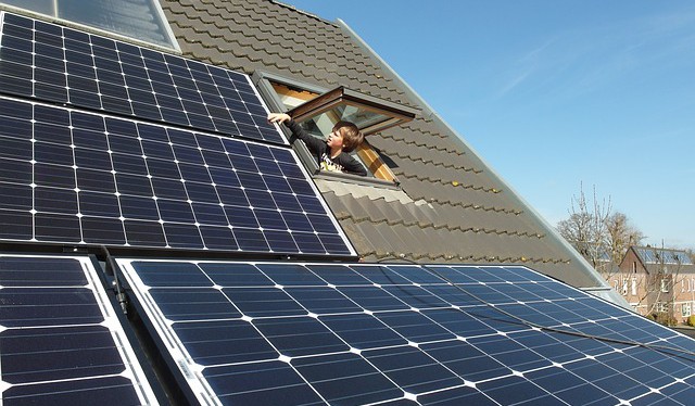 Fotovoltaika: Jak vybrat hybridní měnič pro rodinný dům
