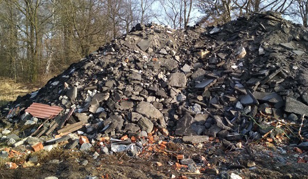 Inspektoři uložili pokutu stavební firmě SYNER za netřídění odpadů