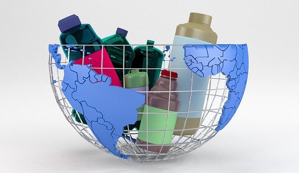 Jak se plní globální závazky k cirkularitě plastů