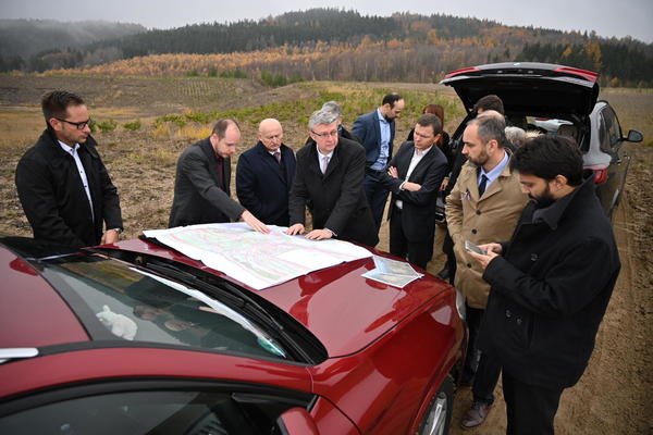 Jednání na Sokolovsku: emisní povolenky, odstraňování následků důlní činnosti, budoucí centrum BMW